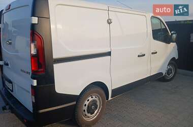 Грузовой фургон Renault Trafic 2016 в 