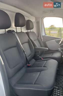 Грузовой фургон Renault Trafic 2016 в 
