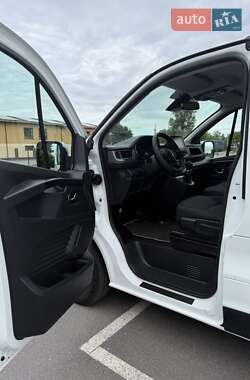 Минивэн Renault Trafic 2022 в 