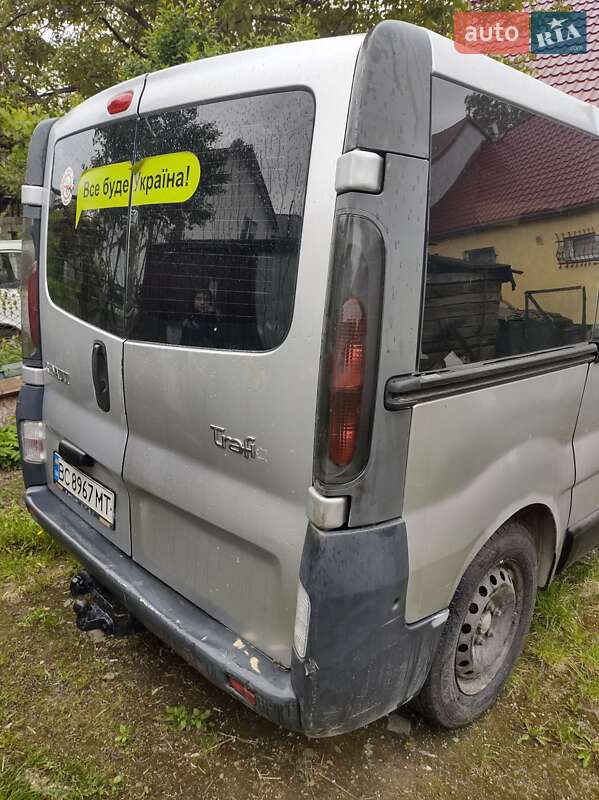 Минивэн Renault Trafic 2005 в Стрые