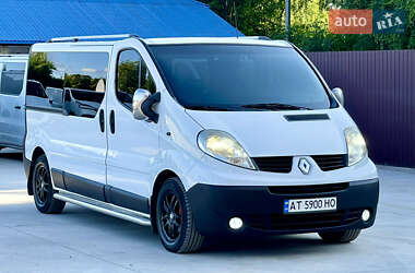 Минивэн Renault Trafic 2009 в Млинове