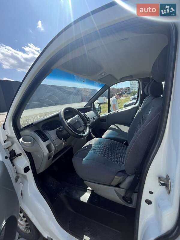 Минивэн Renault Trafic 2008 в Хмельницком