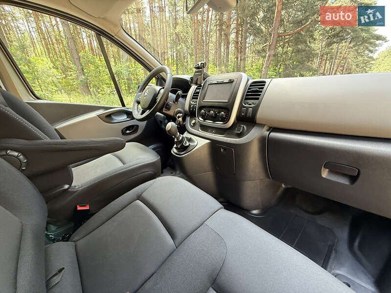 Минивэн Renault Trafic 2018 в Киеве