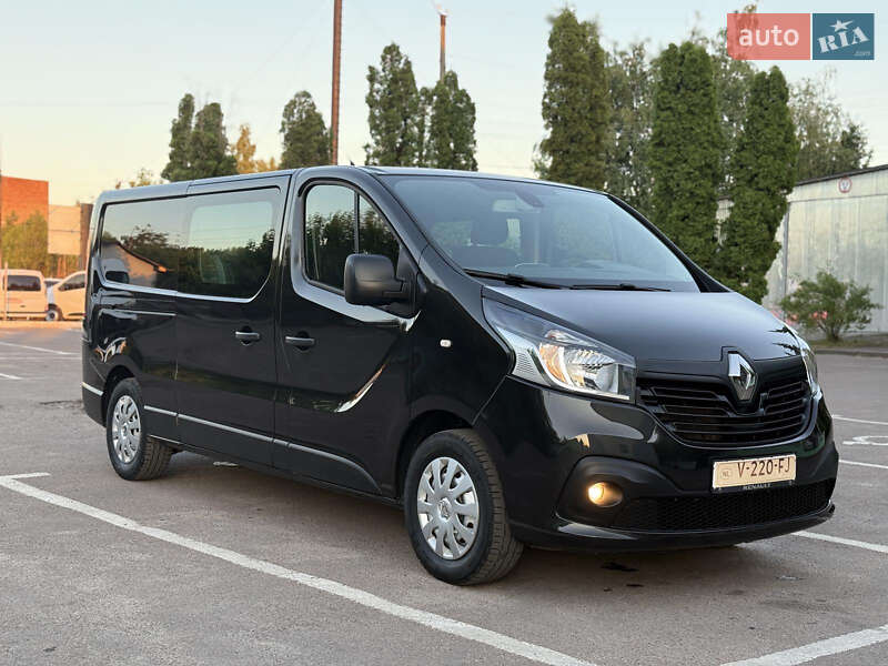 Минивэн Renault Trafic 2017 в Дубно