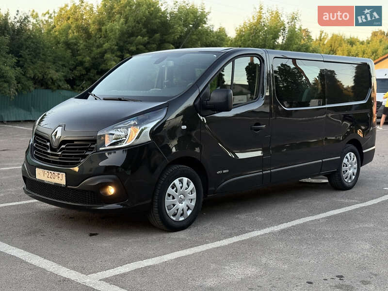 Минивэн Renault Trafic 2017 в Дубно