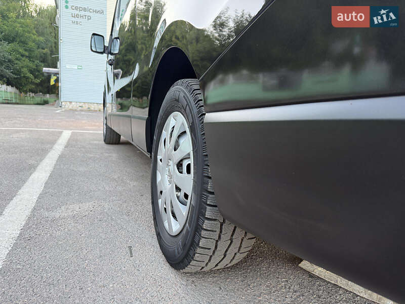 Минивэн Renault Trafic 2017 в Дубно