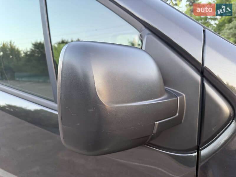 Минивэн Renault Trafic 2017 в Дубно