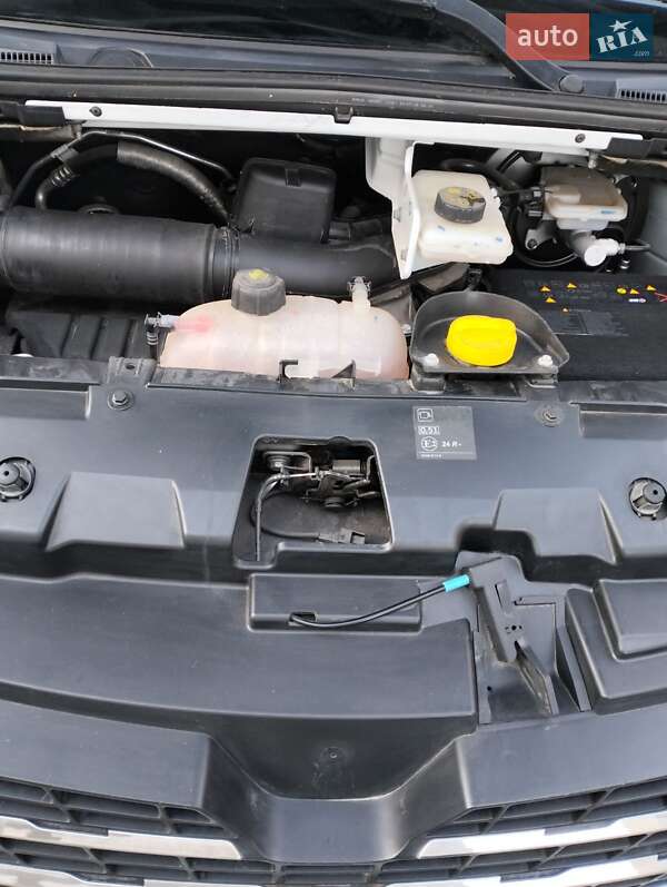 Вантажопасажирський фургон Renault Trafic 2019 в Одесі