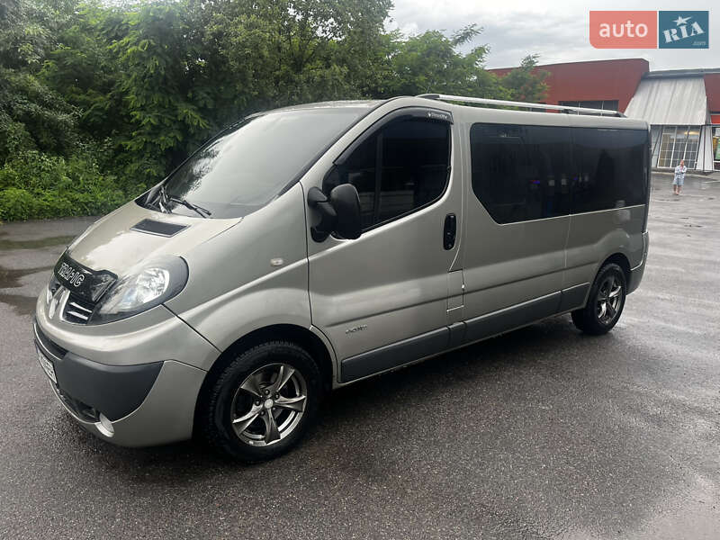 Renault Trafic 2011