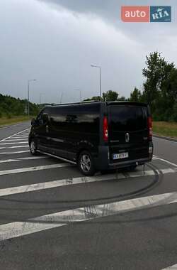 Минивэн Renault Trafic 2014 в 