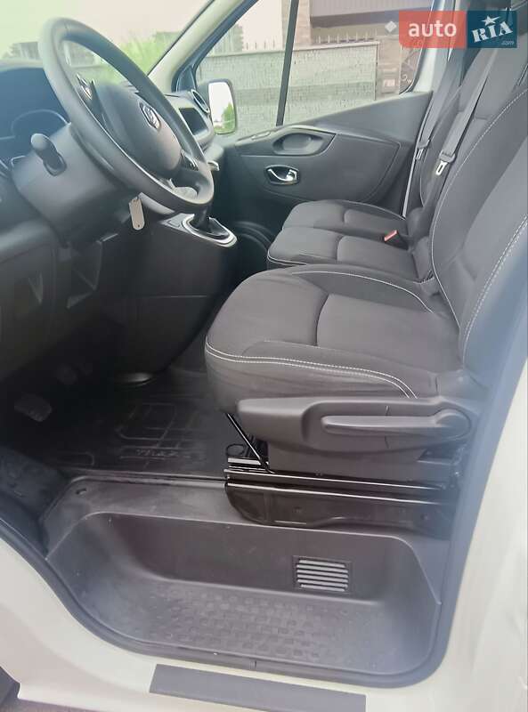Вантажний фургон Renault Trafic 2021 в Коростені