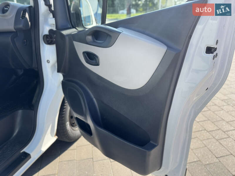 Минивэн Renault Trafic 2016 в Ивано-Франковске