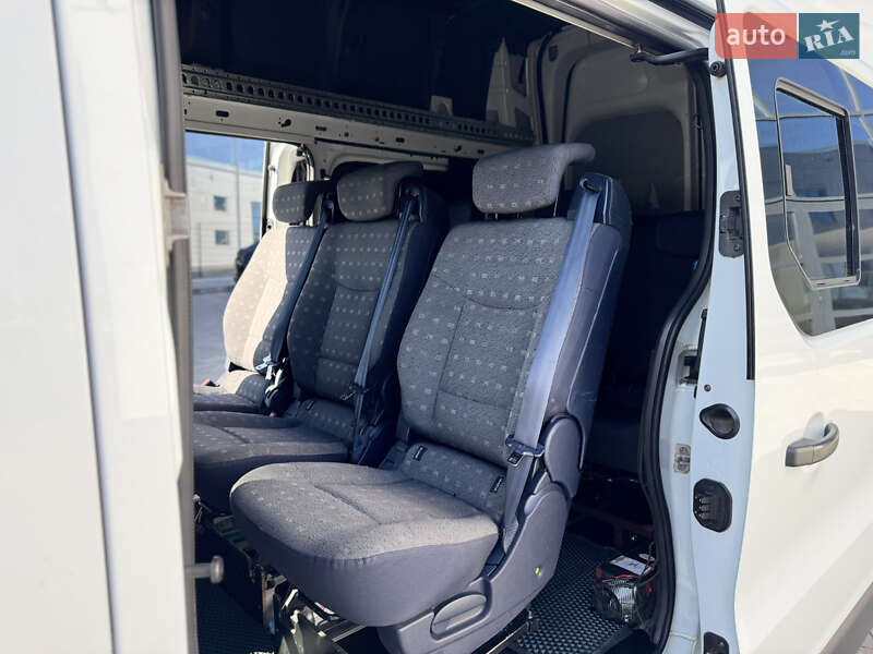 Минивэн Renault Trafic 2016 в Ивано-Франковске