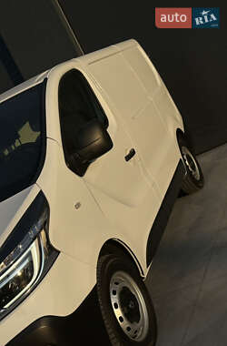 Грузовой фургон Renault Trafic 2020 в 