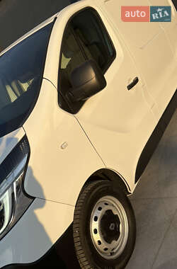 Грузовой фургон Renault Trafic 2020 в 