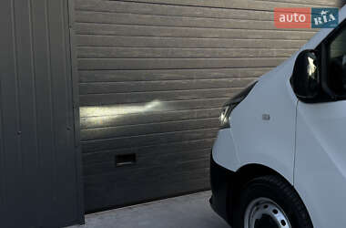 Грузовой фургон Renault Trafic 2020 в 