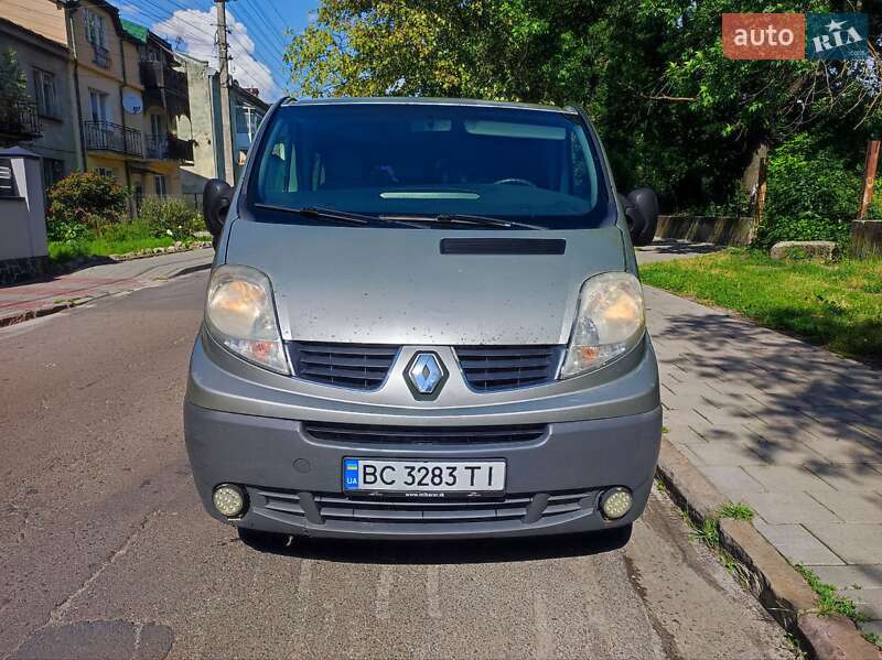 Минивэн Renault Trafic 2008 в Львове