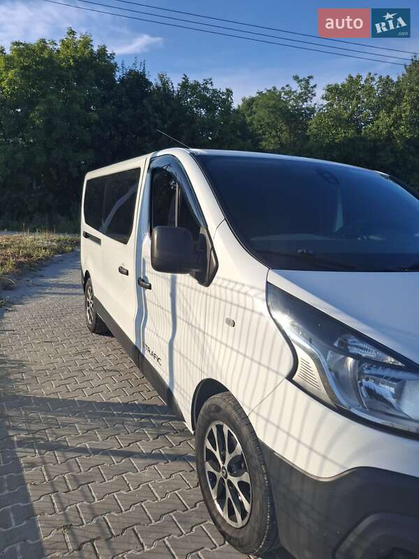 Минивэн Renault Trafic 2015 в Львове фото 4 Минивэн Renault Trafic 2015 в Львове