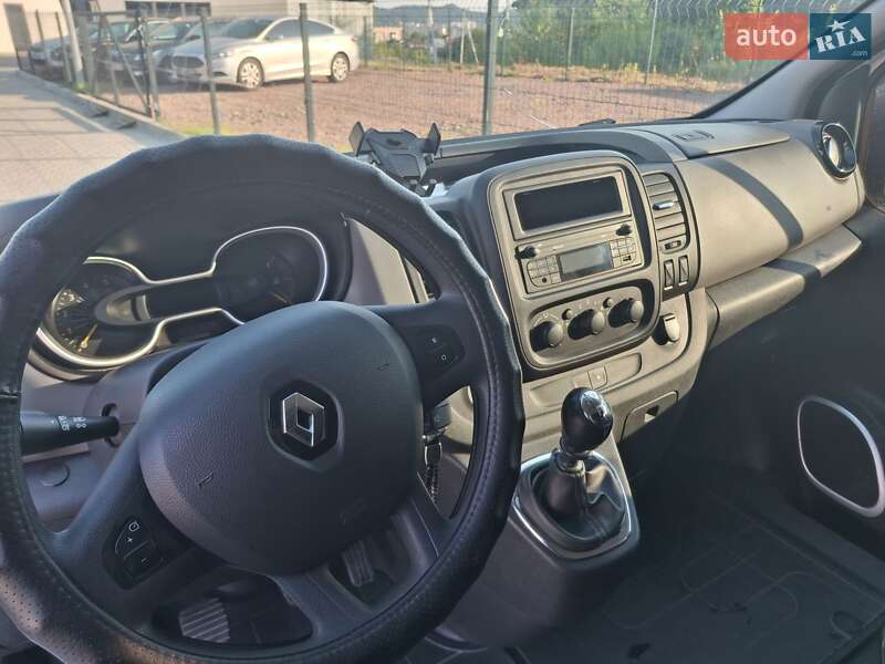 Минивэн Renault Trafic 2015 в Львове фото 17 Минивэн Renault Trafic 2015 в Львове