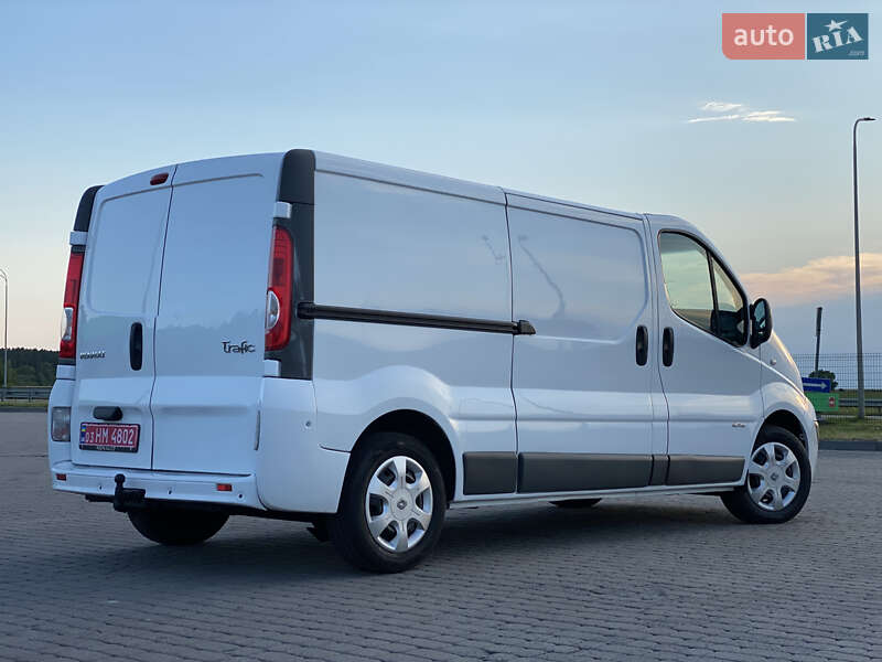 Грузовой фургон Renault Trafic 2013 в Радивилове