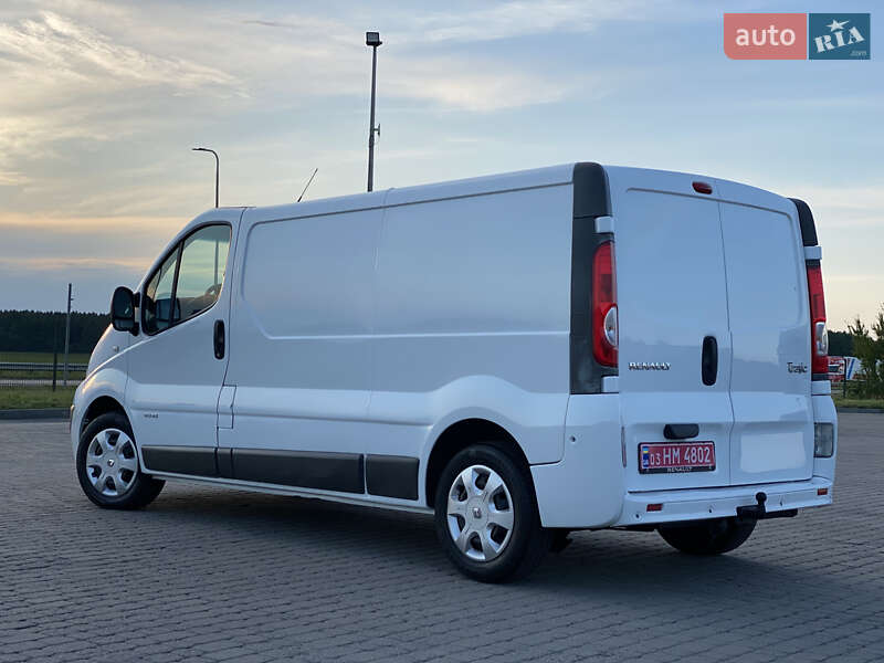 Грузовой фургон Renault Trafic 2013 в Радивилове