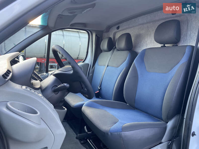 Грузовой фургон Renault Trafic 2013 в Радивилове
