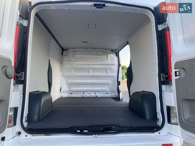 Грузовой фургон Renault Trafic 2013 в Радивилове