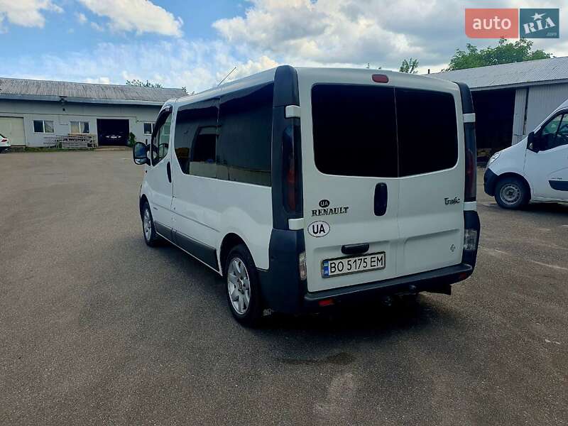 Мінівен Renault Trafic 2004 в Кременці