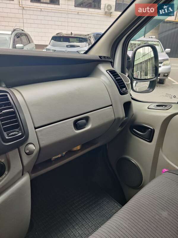 Минивэн Renault Trafic 2002 в Хмельницком