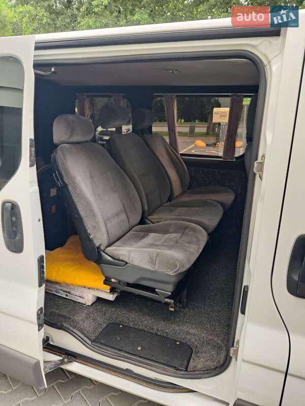 Минивэн Renault Trafic 2002 в Хмельницком