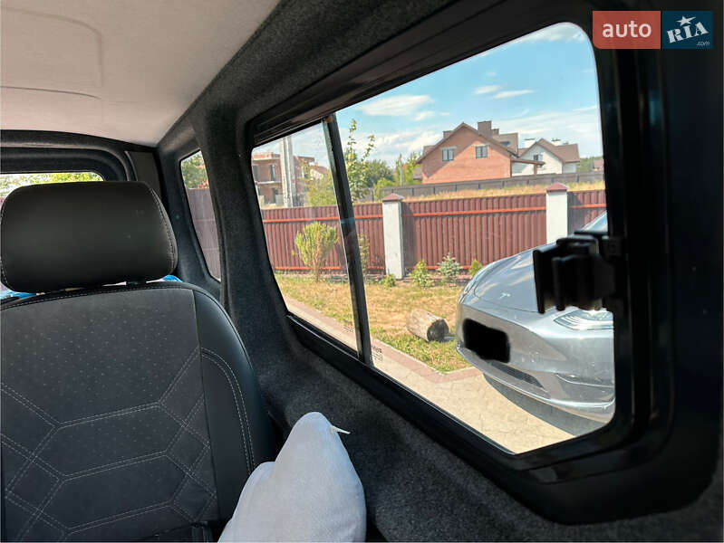 Минивэн Renault Trafic 2019 в Львове фото 12 Минивэн Renault Trafic 2019 в Львове