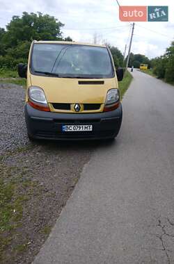 Вантажний фургон Renault Trafic 2001 в Львові