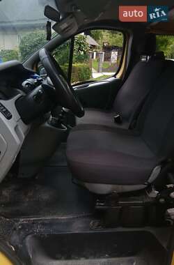 Вантажний фургон Renault Trafic 2001 в 