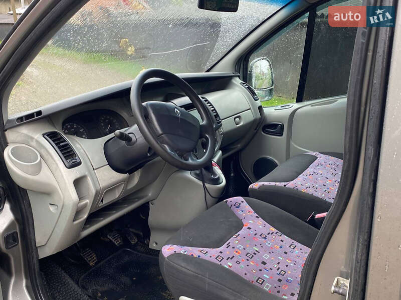 Мінівен Renault Trafic 2007 в Коломиї