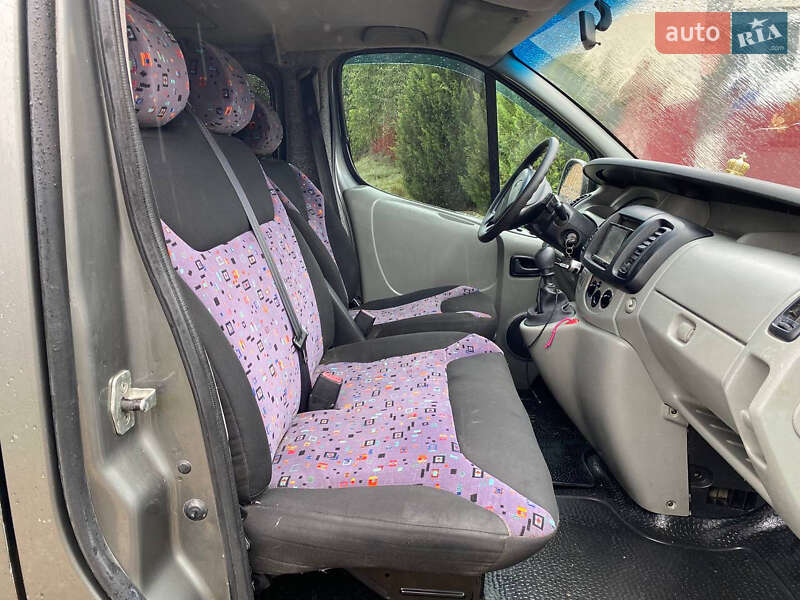Мінівен Renault Trafic 2007 в Коломиї