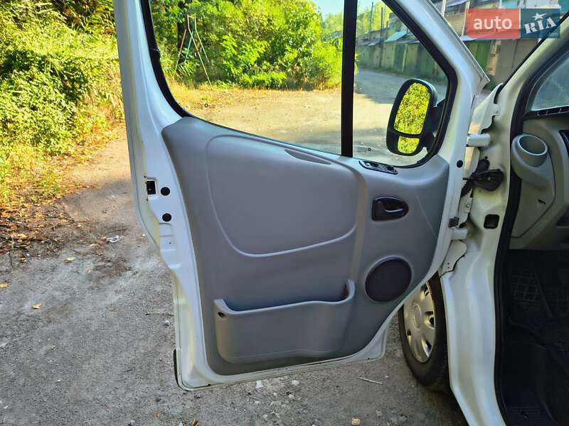 Минивэн Renault Trafic 2009 в Днепре