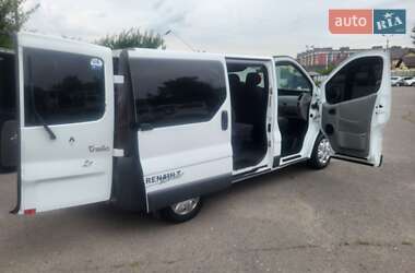 Минивэн Renault Trafic 2004 в 
