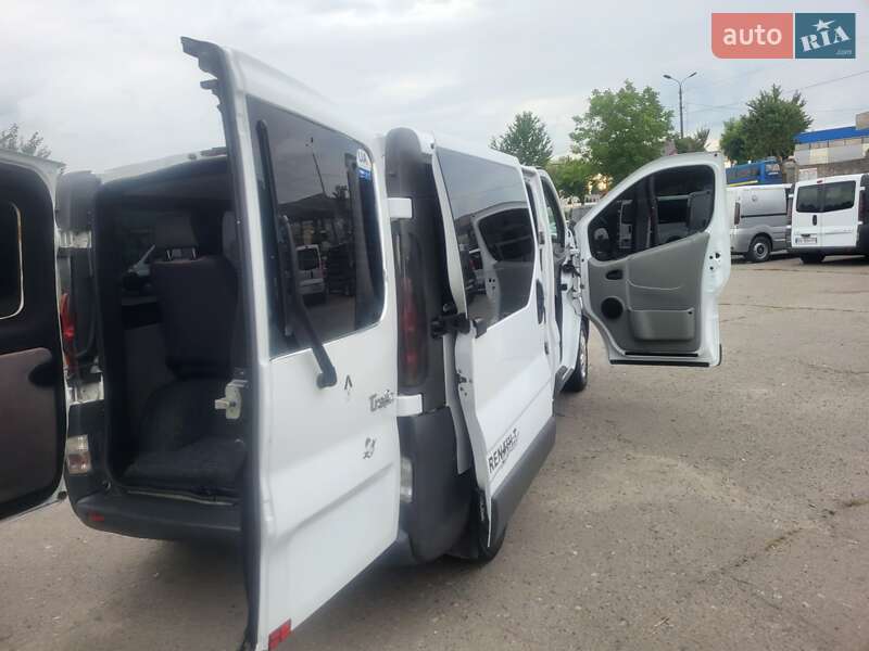 Мінівен Renault Trafic 2004 в Хмельницькому