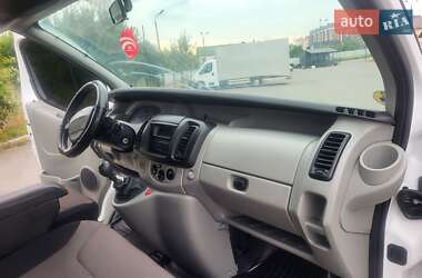Минивэн Renault Trafic 2004 в 