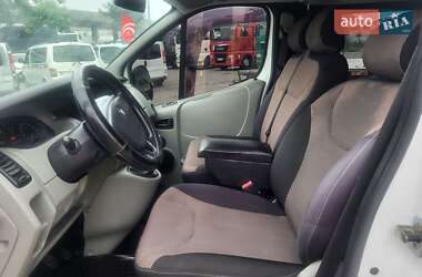 Минивэн Renault Trafic 2004 в 