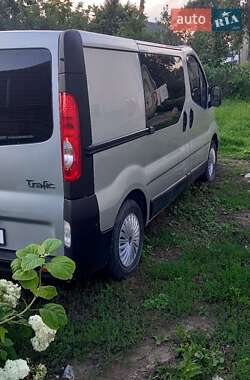 Грузовой фургон Renault Trafic 2013 в 