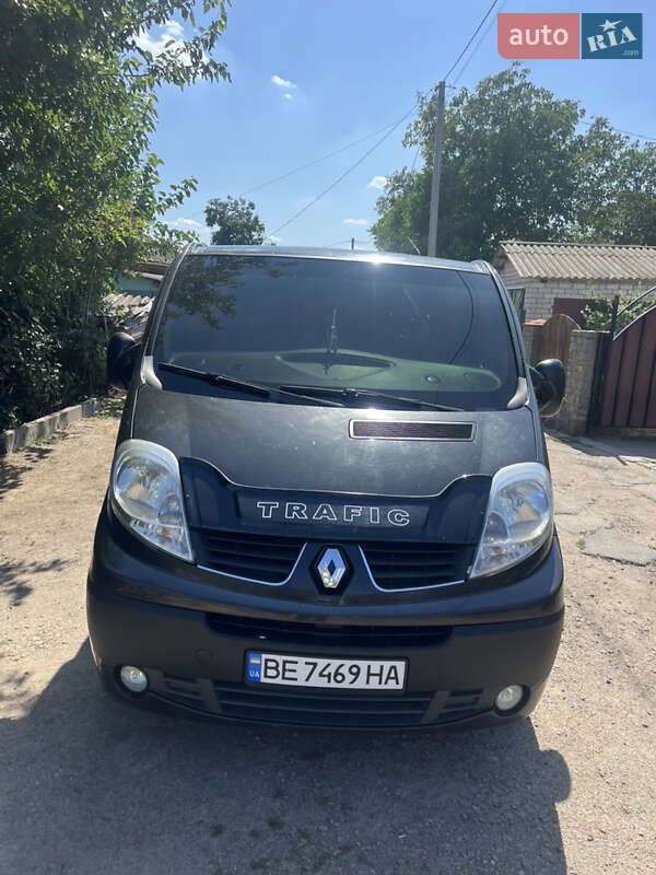 Renault Trafic 2012