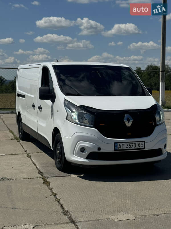 Renault Trafic 2015