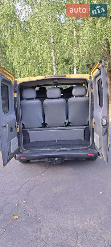 Минивэн Renault Trafic 2004 в Ровно