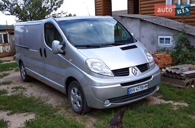 Грузовой фургон Renault Trafic 2012 в Дунаевцах
