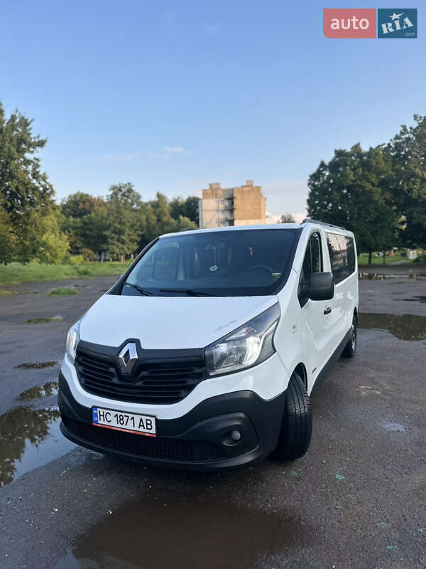 Минивэн Renault Trafic 2015 в Львове фото Минивэн Renault Trafic 2015 в Львове