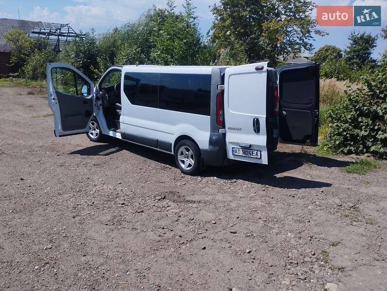 Минивэн Renault Trafic 2007 в Коломые