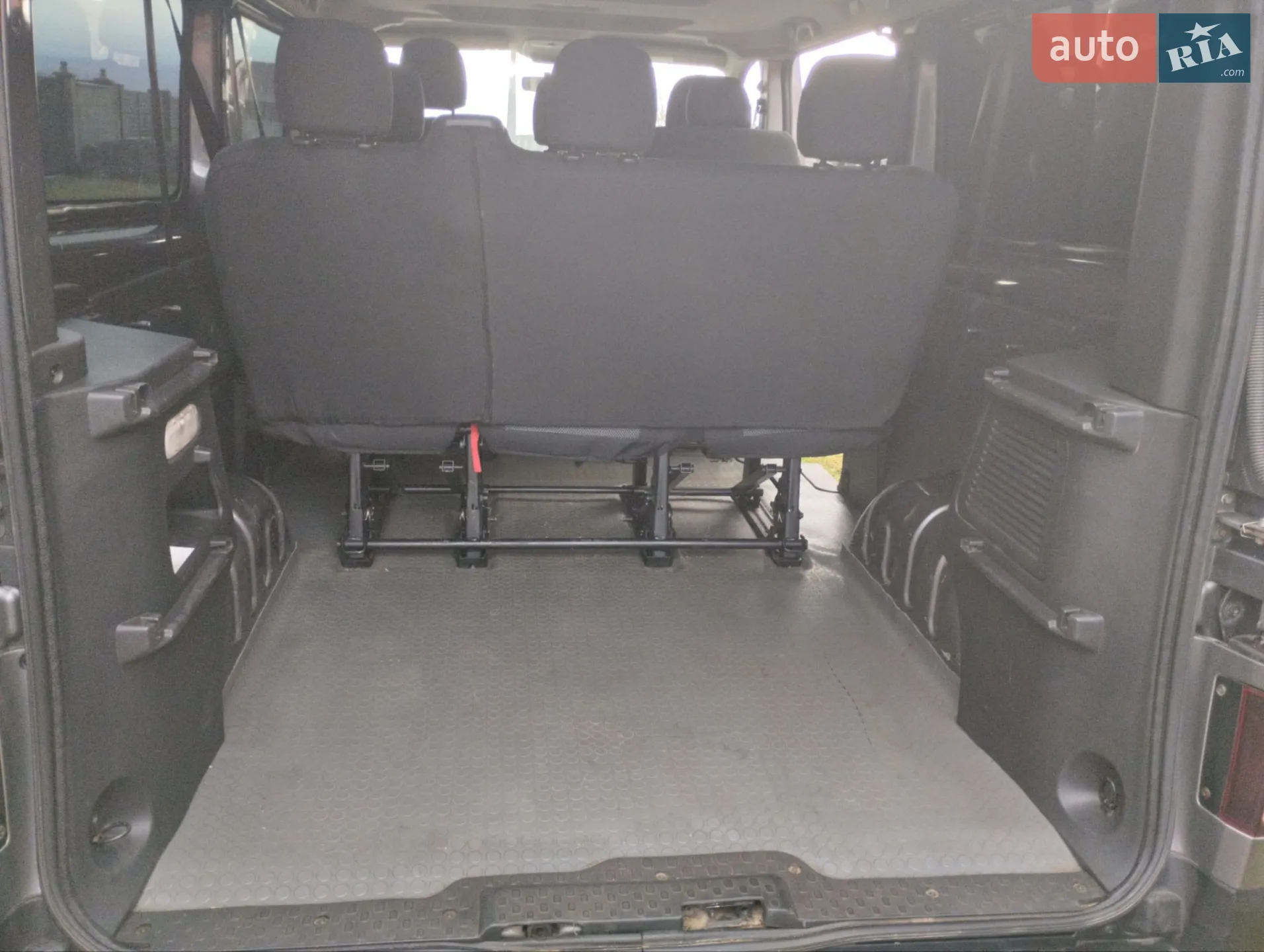 2016 Renault Trafic - мініатюра 4