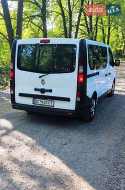 Минивэн Renault Trafic 2016 в 