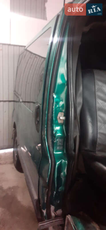 Минивэн Renault Trafic 2005 в Городенке